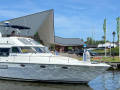 Whitewater Wolfe 46 Flybridge Flybridge