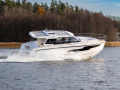 Aquador 400 HT Sport boat