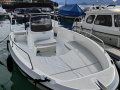 Karnic Smart 55 Deck Boat