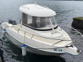 Quicksilver Pilot House Fishing Boat