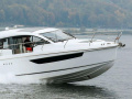 Sealine C330 Yacht a motore