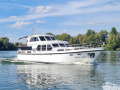 Valkkruiser 14.00 VS Yate a motor