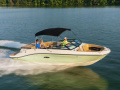Sea Ray 230 SPX Bowrider