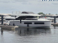 Delphia 11 FLYLOUNGE Flybridge