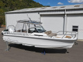 Nimbus T8 Sport Boat