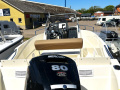 Quicksilver 505 Open &ndash; N&aelig;sten ny, kun 32,6 timer p&aring; Bateau à console