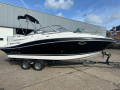 Four Winns 258 Vista Yacht à moteur