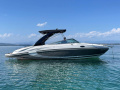 Rinker 246 Captiva Cuddy Semicabinato