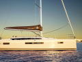 Jeanneau Sun Odyssey 415 Plachetní jachta