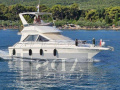 Sea Ray 340 Fly Flybridge