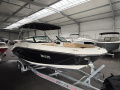Sea Ray 230 SPXE Bowrider