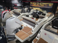 Uttern D65 Bateau à cabine