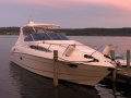 Regal Commodore 292 Motor Yacht