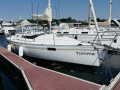 Beneteau Oceanis 320 Plachetní jachta