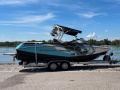 Correct Craft Super Air Nautique G23 Wakeboard/Wakesurf