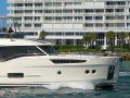 Greenline 48 Motoryacht