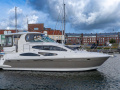 Cruisers 415 Motoryacht