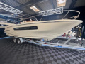 Capoforte CX 280i mit Option Liegeplatz Sportovní loď