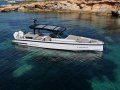 Axopar 37 Sun-Top Sport Boat