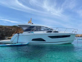 Sealine S330 Motoryacht