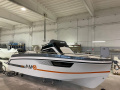 BMA X 233 Konsolenboot
