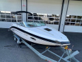 Chaparral 225SSI Sport Boat