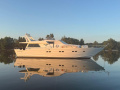 Cantieri di Pisa Akhir 20 Flybridge