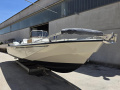Boston Whaler Outrage 25 Lancha