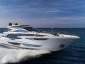 Pearl 95 Flybridge