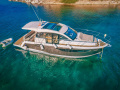 Sealine C330 Hardtop