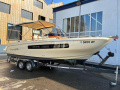 Invictus cx250 Bateau de sport