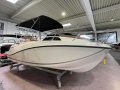 Quicksilver Activ 555 Cabin Kabinski čoln