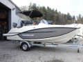 Quicksilver Activ 555 Open & Trailer (auf Lager) Barco com consola central