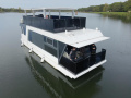 River Yacht HB-1200 Stambeni brod