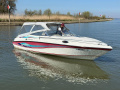Rinker 232 Captiva Cuddy Bateau de sport