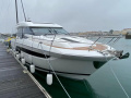 Jeanneau 520S Yate a motor