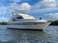 Neptunus 138 Sedan Fly Iate a motor