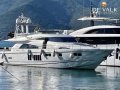Fairline Squadron 78 Custom Flybridge