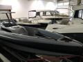IRON 907 mit R400 Racing Sport boat