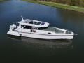 Axopar 38 Cross Cabin Yacht a motore
