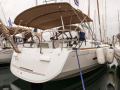 Jeanneau Sun Odyssey 439 Sailing yacht