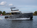 Cobra Futura 40 Grand Horizon Športni čoln