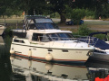 Boarnstream DE BOARNSTREAM Barco cabinado