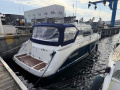 Aquador 26 HT Kabinski brod