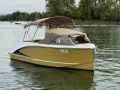 Maxima 640 Iate a motor