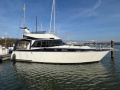 Pacific 1200 Flybridge