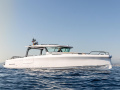 Axopar 45 Cross-Top Sport boat
