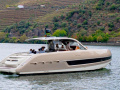 Invictus TT460 Motoryacht