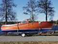 Storebro Sol&ouml; Ruff Iate a motor