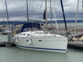 Beneteau Oceanis 393 Clipper Tradiční plachetnice
